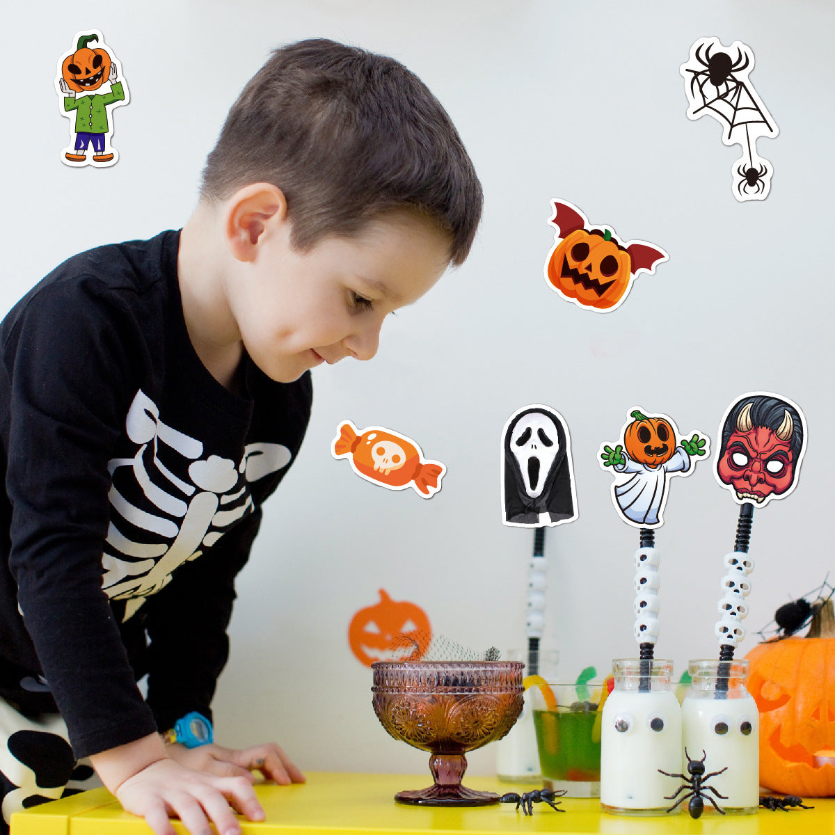 🕸️ Halloween Stickers Cartoon Graffiti Holographic Vinyl Set – 50PCS 🎃👻✨ Kawaii Stickers