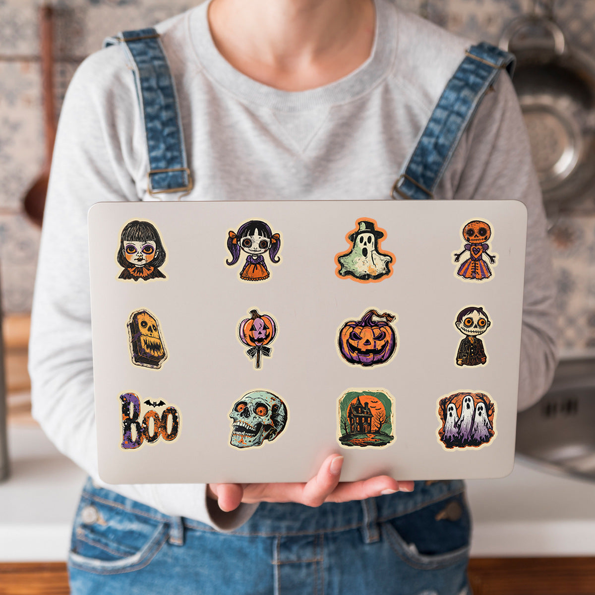 🎃 50pcs Vintage Halloween Stickers – Waterproof Retro PVC Vinyl Decals for Luggage, Water Bottle & Laptop Decoration Kawaii Stickers