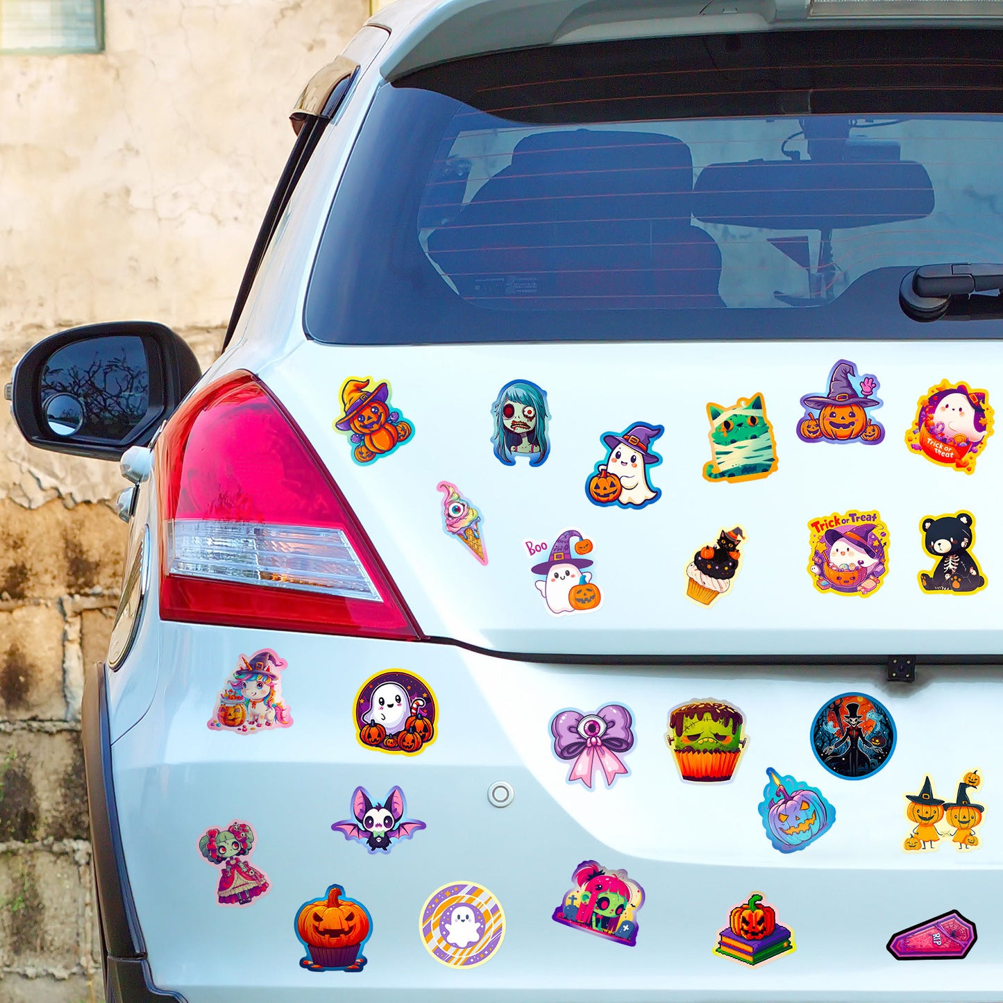 50pcs Halloween Graffiti Stickers – Dark Cute Ghost, Pumpkin, Bat & Castle Vinyl Decals for DIY, Luggage, Laptop & Water Bottles Kawaii Stickers