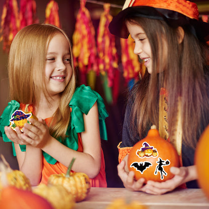 🕸️ Halloween Stickers Cartoon Graffiti Holographic Vinyl Set – 50PCS 🎃👻✨ Kawaii Stickers